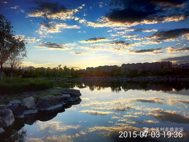 手机当做相机用，出门不必再带相机了