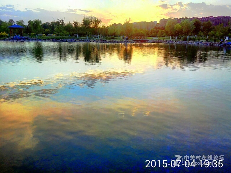 手机当做相机用，出门不必再带相机了