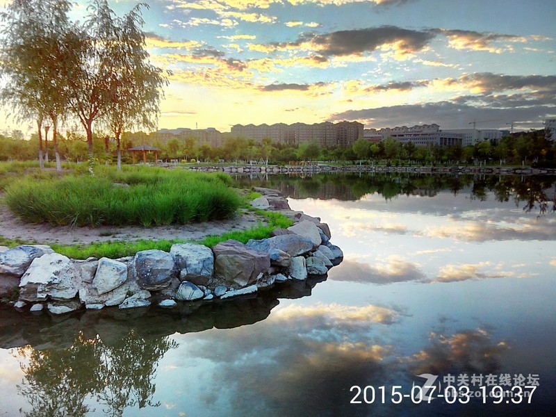 手机当做相机用，出门不必再带相机了