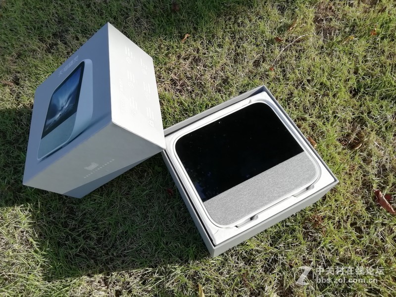 天猫精灵CC-听话的带屏天猫精灵