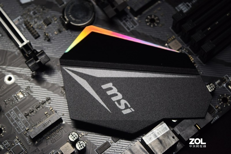 重回微星主板怀抱，微星Z390 Gaming Edge AC刀锋版装机点评