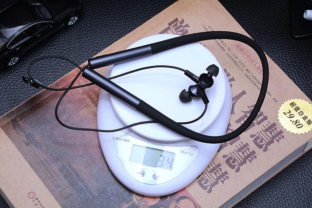 颈挂式、磁吸附，雷柏XS100蓝牙耳机售价不到Bose、大法的零头