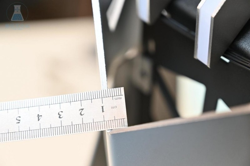 异形爱好者的机箱MOD大玩具，大水牛铁血战士机箱体验