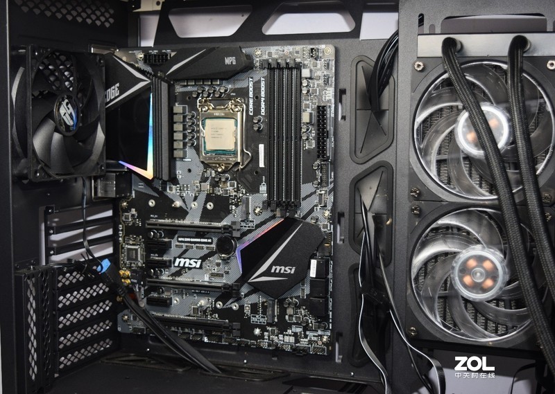 重回微星主板怀抱，微星Z390 Gaming Edge AC刀锋版装机点评