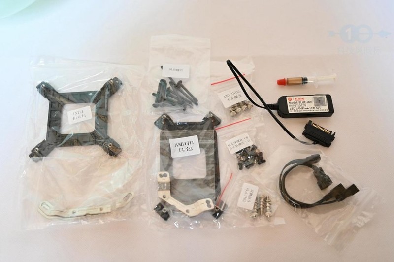 异形爱好者的机箱MOD大玩具，大水牛铁血战士机箱体验