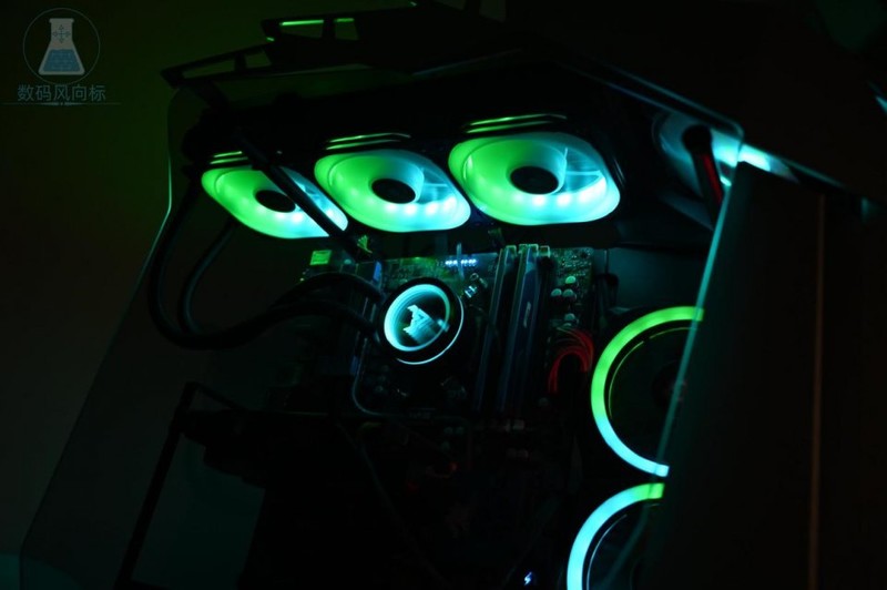 异形爱好者的机箱MOD大玩具，大水牛铁血战士机箱体验