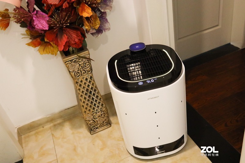 给女儿的健康成长加一道防护，ATMOBOT Pro有眼、有脚、有大脑的空气净化机器人评测