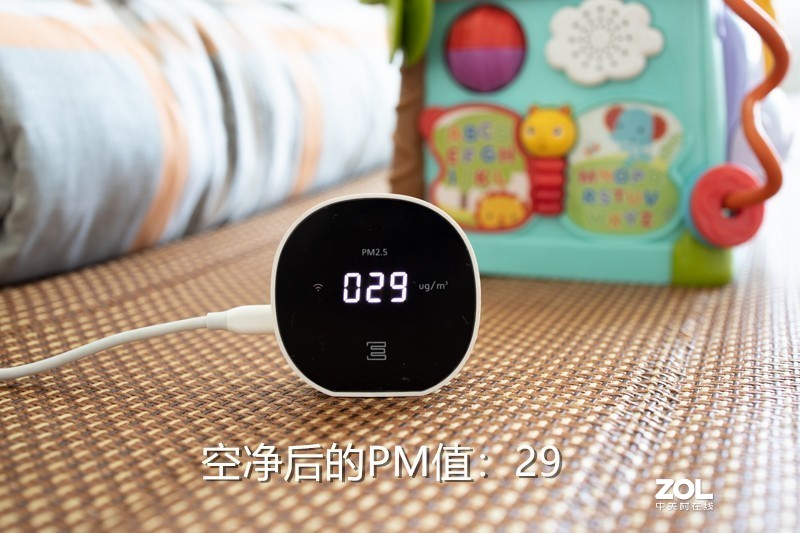 给女儿的健康成长加一道防护，ATMOBOT Pro有眼、有脚、有大脑的空气净化机器人评测