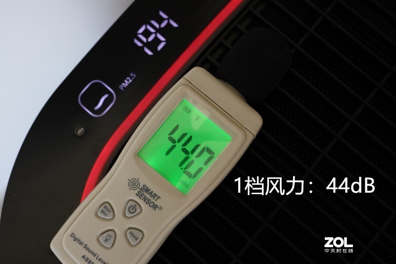 给女儿的健康成长加一道防护，ATMOBOT Pro有眼、有脚、有大脑的空气净化机器人评测