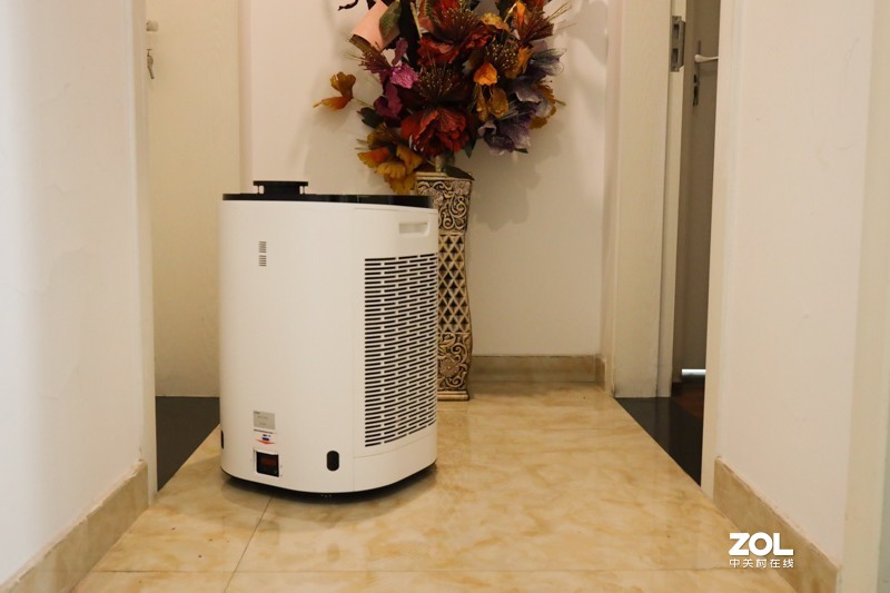 给女儿的健康成长加一道防护，ATMOBOT Pro有眼、有脚、有大脑的空气净化机器人评测