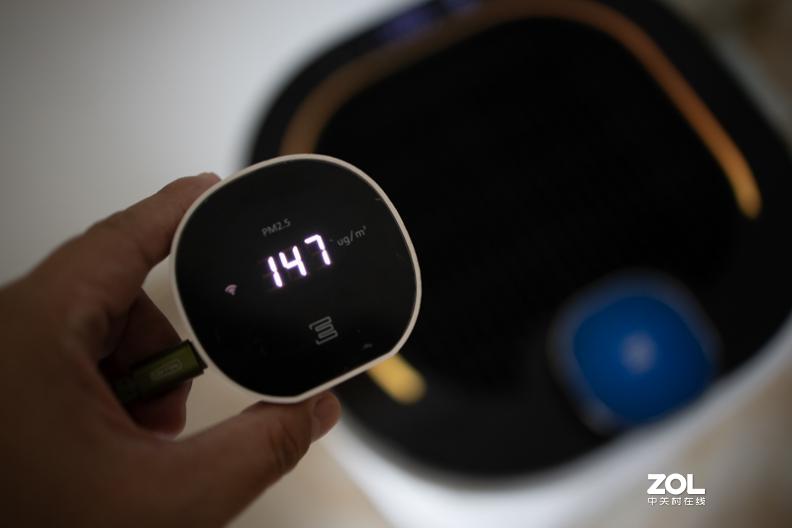 给女儿的健康成长加一道防护，ATMOBOT Pro有眼、有脚、有大脑的空气净化机器人评测