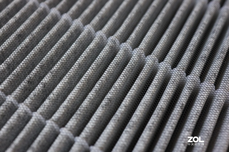 给女儿的健康成长加一道防护，ATMOBOT Pro有眼、有脚、有大脑的空气净化机器人评测