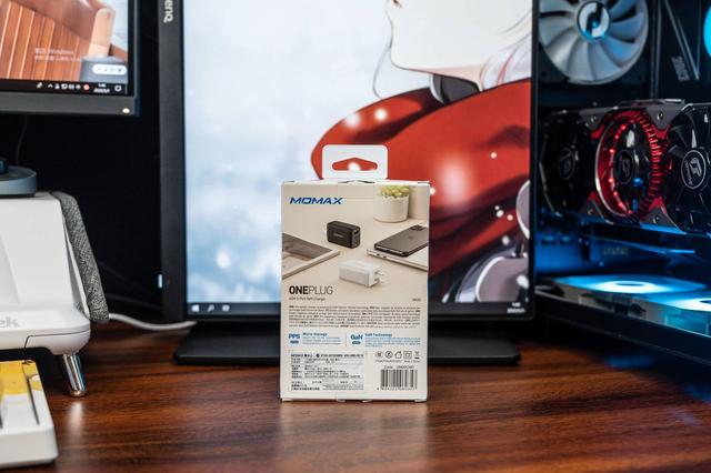 充电接口不够用？MOMAX氮化镓PD快充充电器给你解决办法