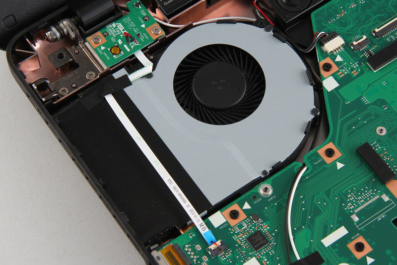 内涵丰富的大块头！华硕K751L拆解图赏