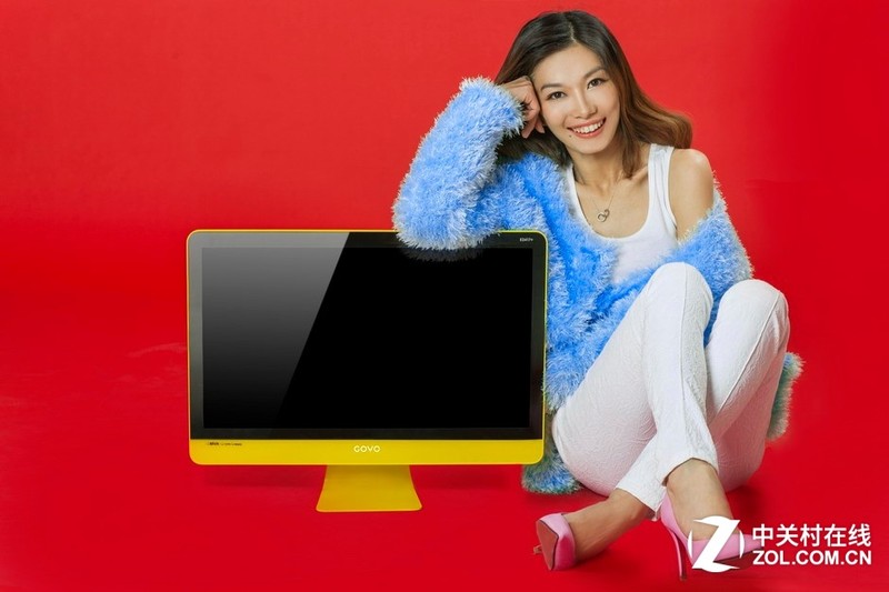 妞儿们！！！有本事放开那些显示器，冲我来！！！