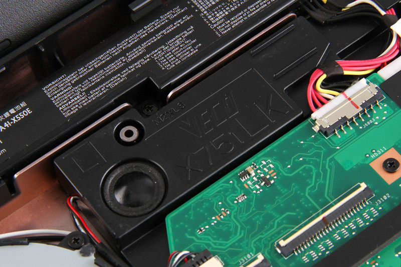 内涵丰富的大块头！华硕K751L拆解图赏