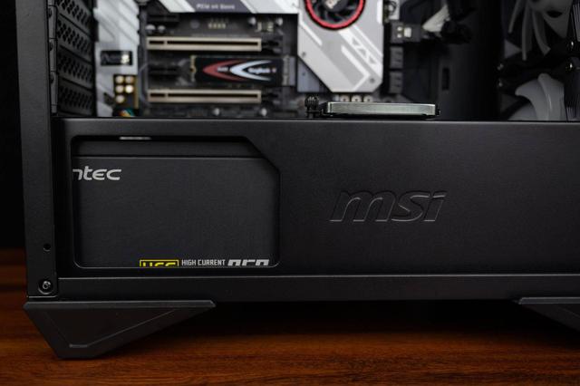 重燃桌面RGB，红龙套装全新中塔机箱MPG GUNGNIR 110R