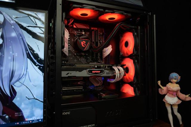 重燃桌面RGB，红龙套装全新中塔机箱MPG GUNGNIR 110R