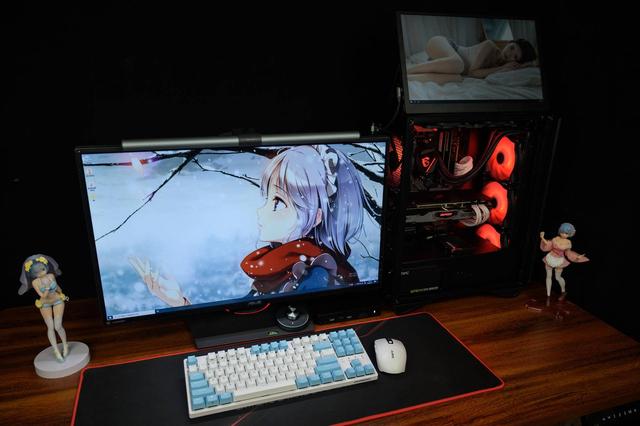 重燃桌面RGB，红龙套装全新中塔机箱MPG GUNGNIR 110R