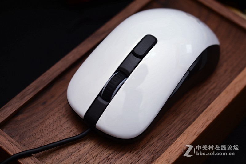 颜值很高、分量只有80g，赛睿Rival106鼠标开箱