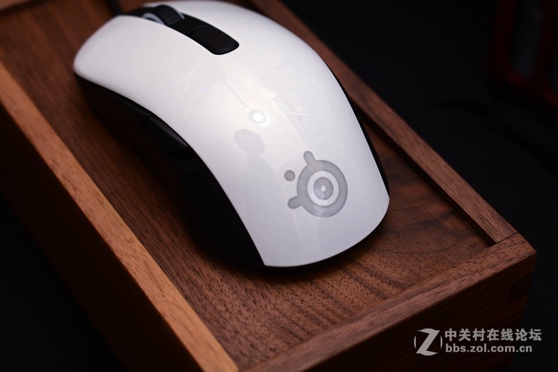 颜值很高、分量只有80g，赛睿Rival106鼠标开箱