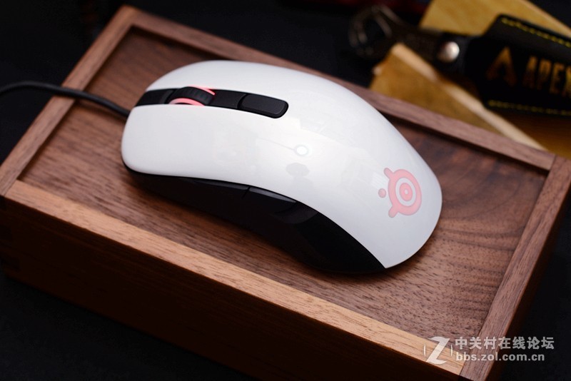 颜值很高、分量只有80g，赛睿Rival106鼠标开箱