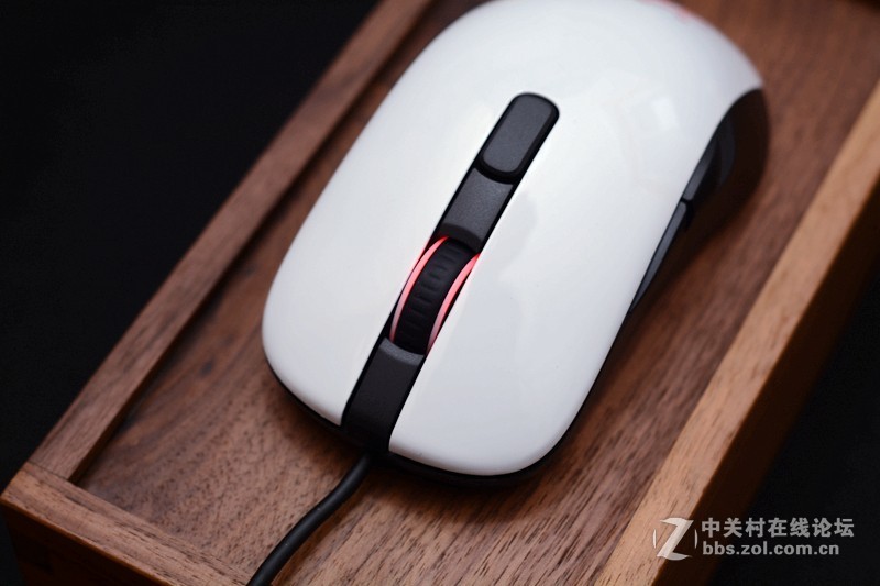 颜值很高、分量只有80g，赛睿Rival106鼠标开箱