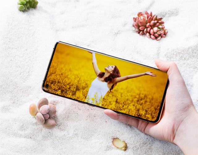 10亿色彩屏幕，120Hz高刷新率！这款手机爽得你浑身鸡皮疙瘩！