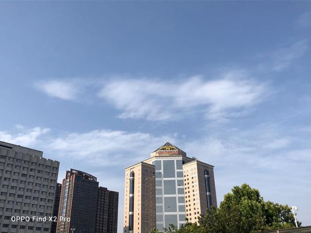 10亿色彩屏幕，120Hz高刷新率！这款手机爽得你浑身鸡皮疙瘩！