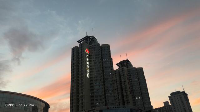 10亿色彩屏幕，120Hz高刷新率！这款手机爽得你浑身鸡皮疙瘩！