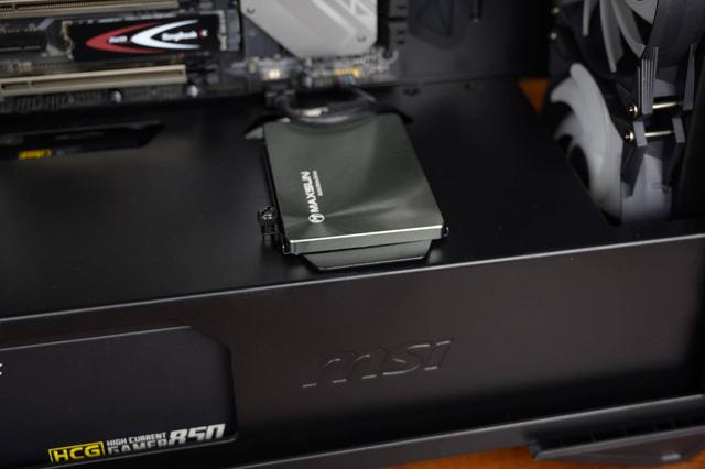 重燃桌面RGB，红龙套装全新中塔机箱MPG GUNGNIR 110R