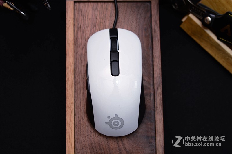 颜值很高、分量只有80g，赛睿Rival106鼠标开箱