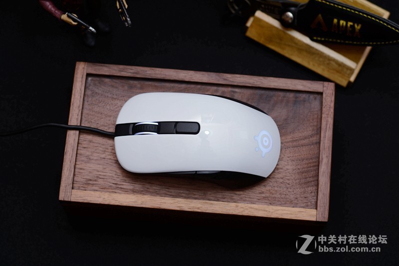 颜值很高、分量只有80g，赛睿Rival106鼠标开箱