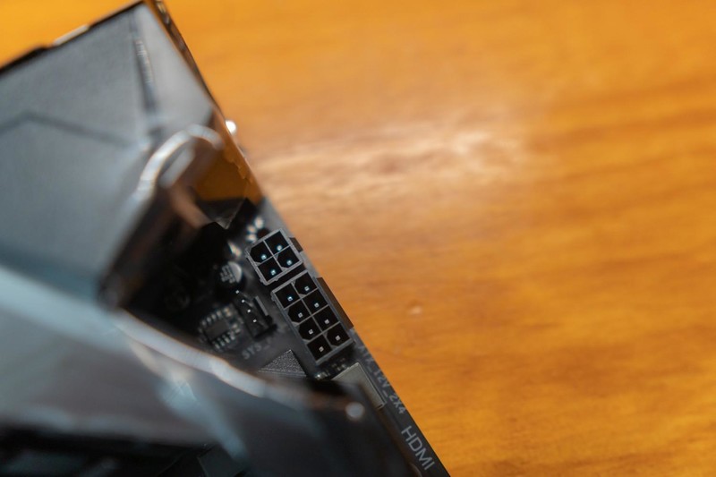 无需发票质保四年，技嘉 Z390 AORUS PRO WIFI 主板开箱测试