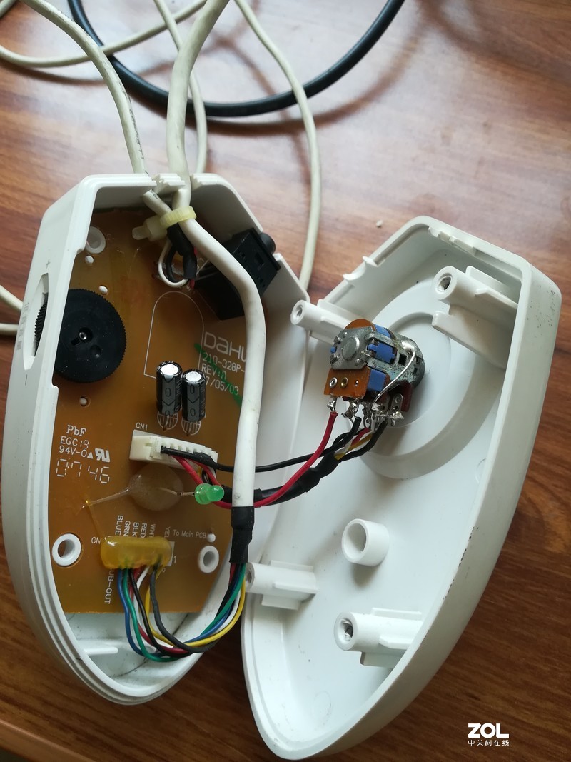 音箱线控器故障求教！