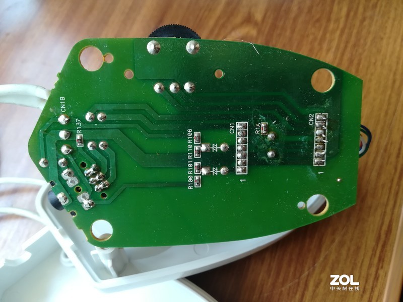 音箱线控器故障求教！