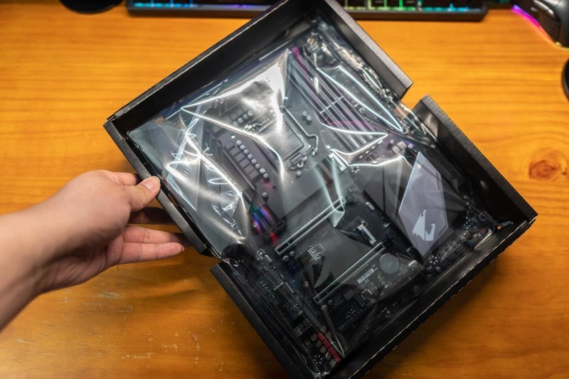 无需发票质保四年，技嘉 Z390 AORUS PRO WIFI 主板开箱测试