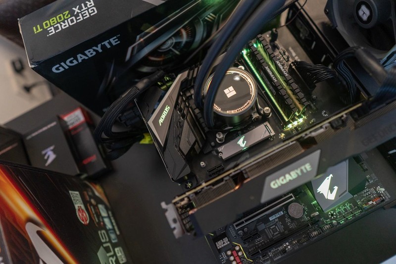 无需发票质保四年，技嘉 Z390 AORUS PRO WIFI 主板开箱测试