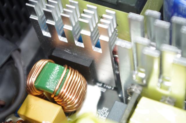 青出于蓝而胜于蓝，安钛克 HCG-X1000W，玫瑰金电源一探究竟