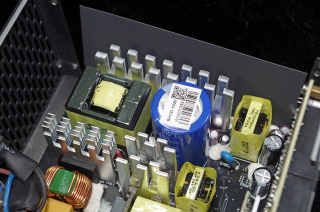 青出于蓝而胜于蓝，安钛克 HCG-X1000W，玫瑰金电源一探究竟