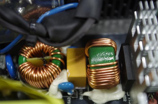 青出于蓝而胜于蓝，安钛克 HCG-X1000W，玫瑰金电源一探究竟