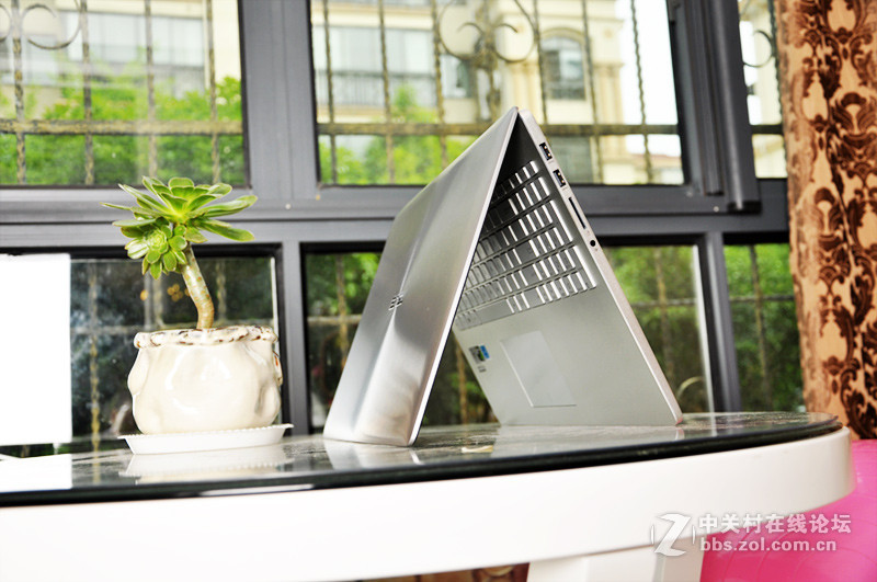 华硕ZenBook Pro UX501 开箱初体验！