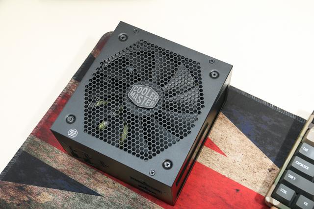 更换酷冷至尊 V550 Gold金牌全模电源，让我电脑再战三年！