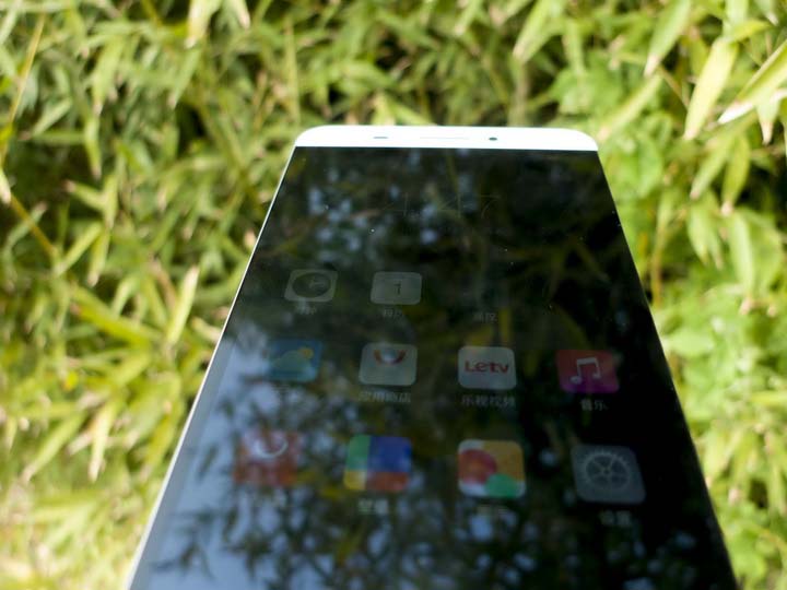 【乐视超级手机1---创新之美，令人窒息】屏幕