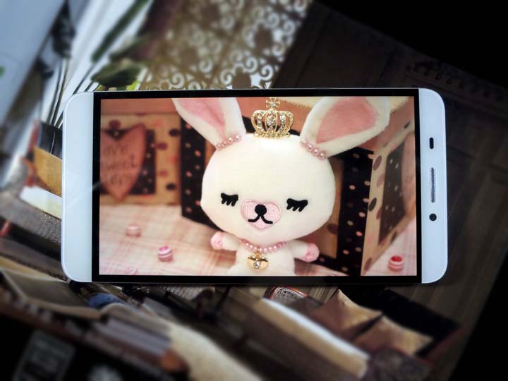 【乐视超级手机1---创新之美，令人窒息】屏幕