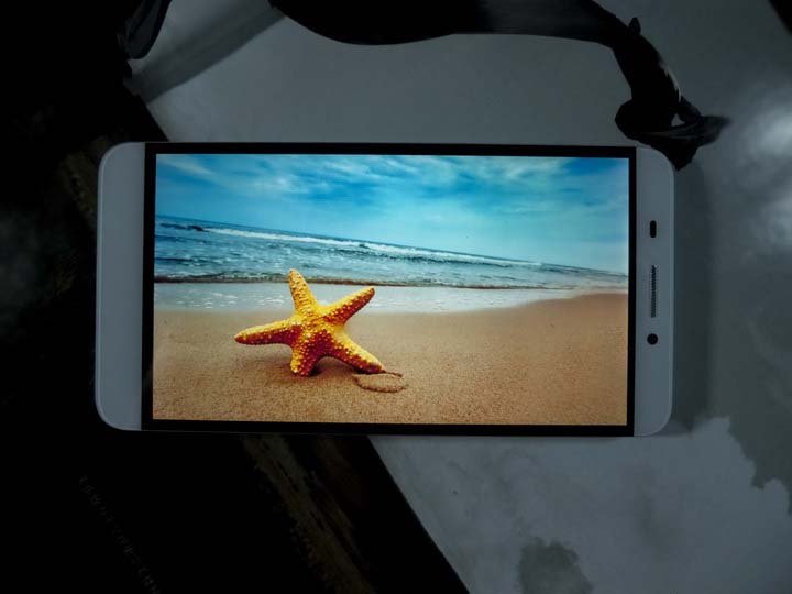 【乐视超级手机1---创新之美，令人窒息】屏幕