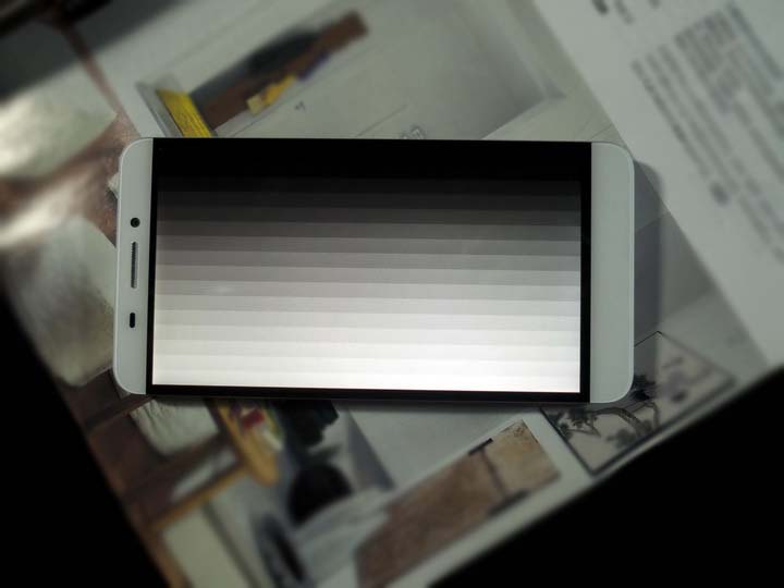 【乐视超级手机1---创新之美，令人窒息】屏幕