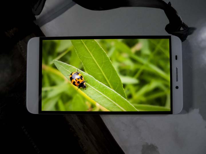 【乐视超级手机1---创新之美，令人窒息】屏幕