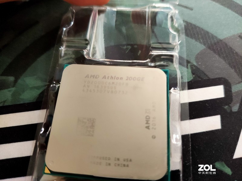 出一颗200GE，箱说纸片全~