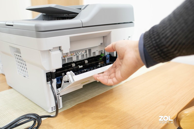 疫情下在家如何从容面对工作压力，高效工具让你事半功倍——兄弟DCP-B7535DW一体机